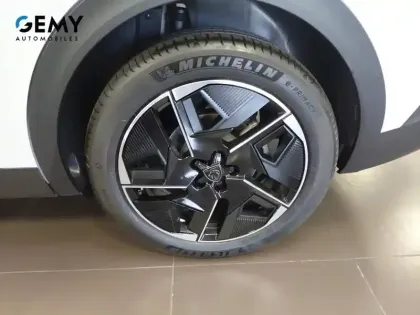 Photo 10 Peugeot 408  Electrique 58 kWh 210 ch