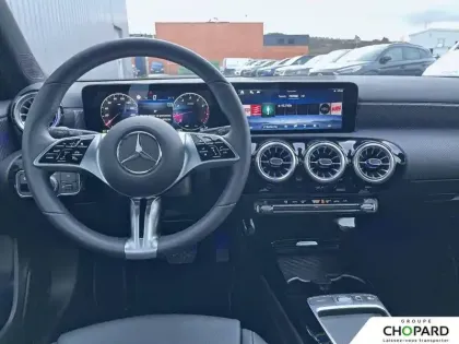 Photo 11 Mercedes Classe A  180 7G-DCT