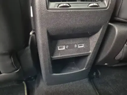 Photo 40 Peugeot 308  SW PHEV 225 e-EAT8