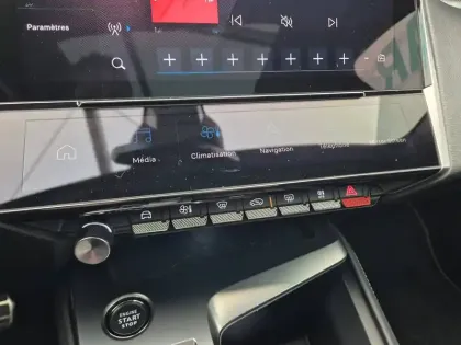 Photo 29 Peugeot 308  SW PHEV 225 e-EAT8