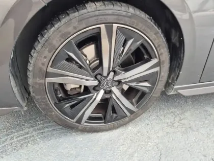 Photo 25 Peugeot 308  SW PHEV 225 e-EAT8