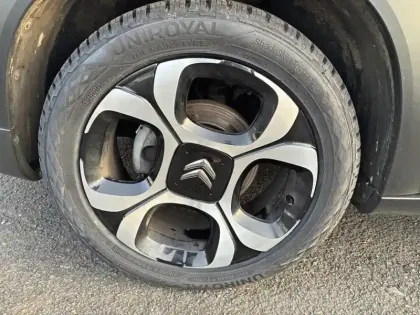 Photo 14 Citroën C3 Aircross  BlueHDi 110 S&S BVM6 Shine