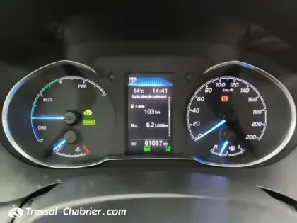 Photo 20 Toyota Yaris  Hybride 100h Dynamic