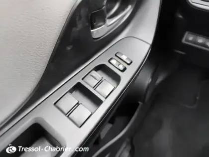 Photo 19 Toyota Yaris  Hybride 100h Dynamic