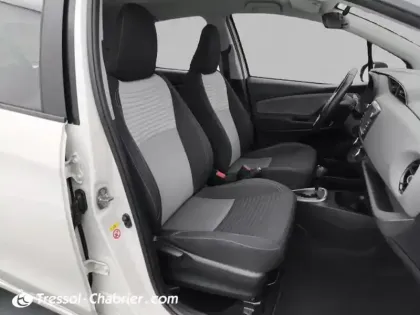 Photo 8 Toyota Yaris  Hybride 100h Dynamic