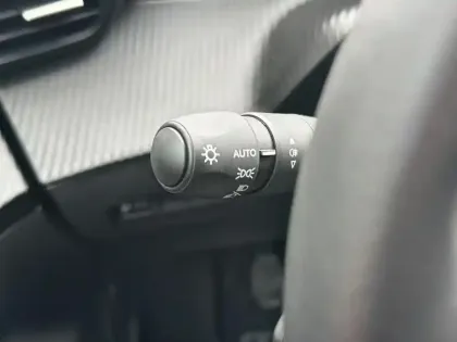 Photo 16 Peugeot 2008  100 S&S BVM6 Allure