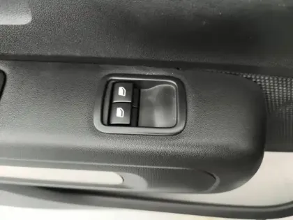 Photo 19 Citroën C3 Gén. III Ph2 YOU! 5