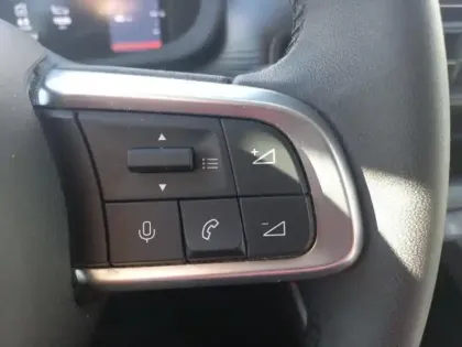 Photo 19 Jeep Avenger  1.2 Turbo T3 100 ch Altitude