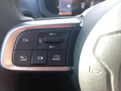 Photo 18 Jeep Avenger  1.2 Turbo T3 100 ch Altitude