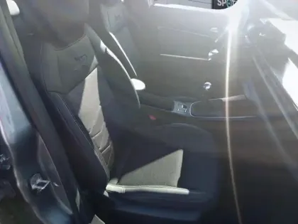 Photo 8 Jeep Avenger  1.2 Turbo T3 100 ch Altitude