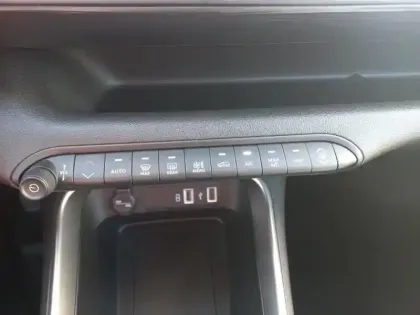 Photo 21 Jeep Avenger  1.2 Turbo T3 100 ch Altitude