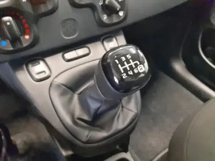 Photo 23 Fiat Panda  1.0 70 ch Hybride BSG S/S