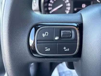 Photo 16 Citroën C3  PureTech 83 S&S BVM5 Shine