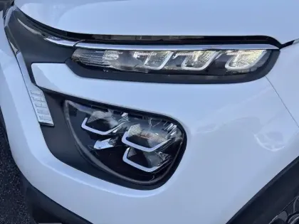 Photo 11 Citroën C3  PureTech 83 S&S BVM5 Shine