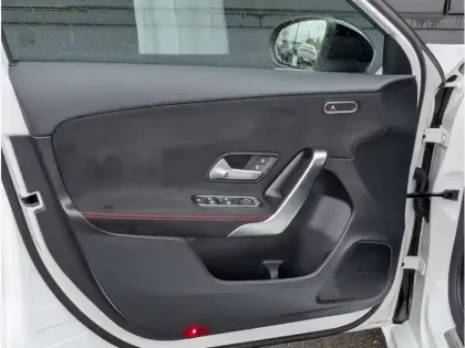 Photo 26 Mercedes Classe A Gén. IV (W177) Ph2 AMG Line 5