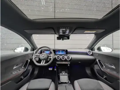 Photo 10 Mercedes Classe A 180 d 