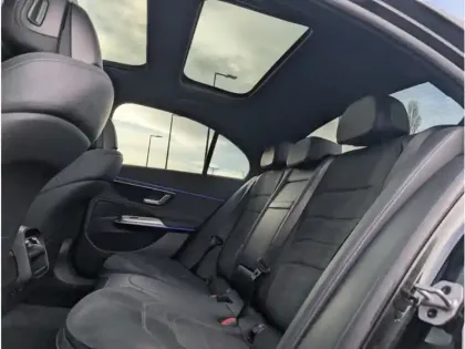 Photo 18 Mercedes Classe E Gén. VI (W214) Ph1 AMG Line 4