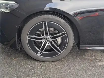 Photo 8 Mercedes Classe E Gén. VI (W214) Ph1 AMG Line 4