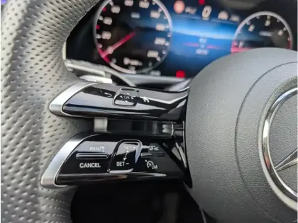 Photo 15 Mercedes Classe E Gén. VI (W214) Ph1 AMG Line 4