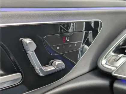 Photo 13 Mercedes Classe E Gén. VI (W214) Ph1 AMG Line 4