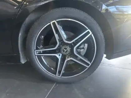 Photo 8 Mercedes CLA  200 Coupé