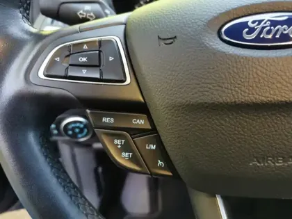 Photo 19 Ford Focus Titanium 1.0 EcoBoost 125 ch B