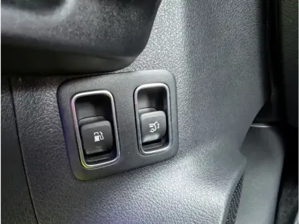 Photo 18 Mercedes GLA 250 e Hybrid EQ 