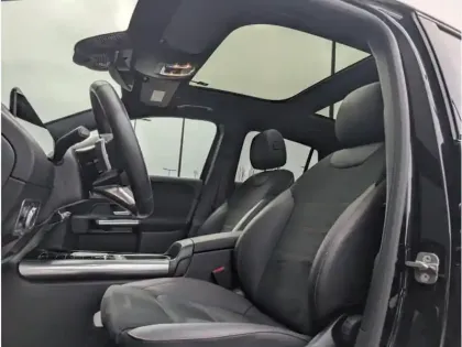 Photo 15 Mercedes GLA 250 e Hybrid EQ 