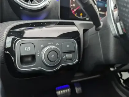 Photo 24 Mercedes Classe A Gén. IV (W177) Ph2 AMG Line 5