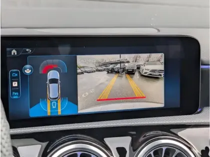 Photo 18 Mercedes Classe A 200 d 