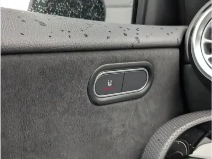 Photo 12 Mercedes Classe A 200 d 