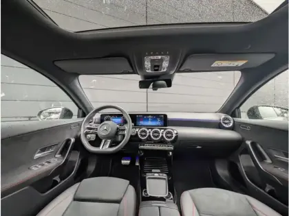 Photo 10 Mercedes Classe A 200 d 