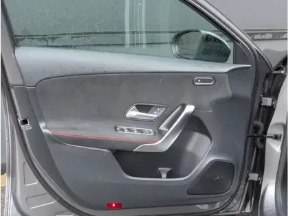 Photo 16 Mercedes Classe A 200 d 