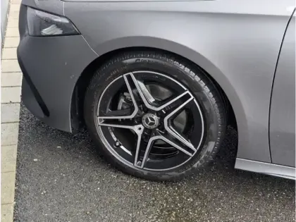 Photo 8 Mercedes Classe A 200 d 