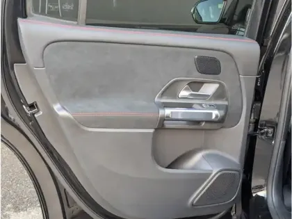 Photo 21 Mercedes GLB 200 d 