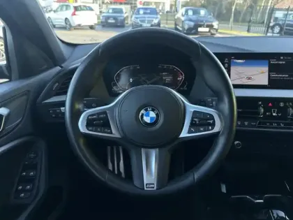 Photo 13 BMW Serie 1 Gén. III (F40) Ph1 M Sport 5