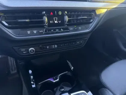 Photo 18 BMW Serie 1 Gén. III (F40) Ph1 M Sport 5