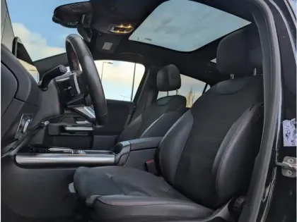 Photo 16 Mercedes GLA 250 e Hybrid EQ 