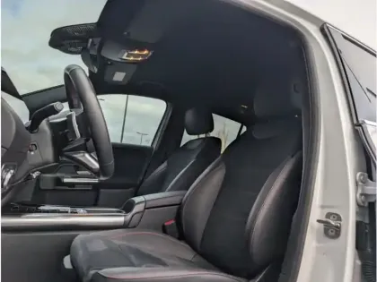 Photo 25 Mercedes GLA 180 d 