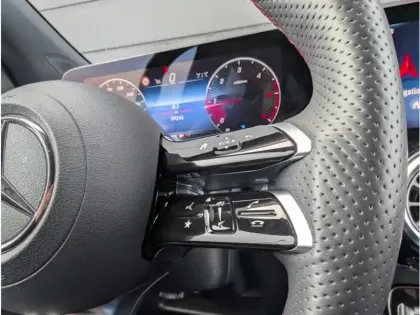 Photo 21 Mercedes GLA 180 d 