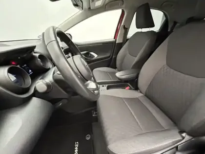 Photo 8 Toyota Yaris Hybride 116h Design