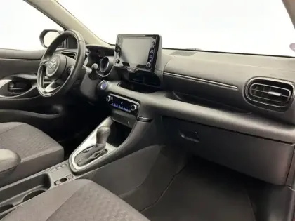 Photo 13 Toyota Yaris Hybride 116h Design