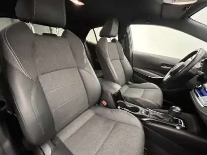 Photo 21 Toyota Corolla Hybride 122h Design