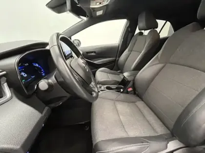 Photo 17 Toyota Corolla Hybride 122h Design