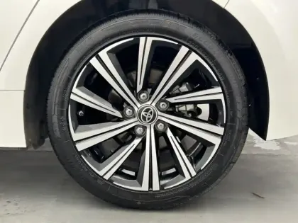 Photo 8 Toyota Corolla Hybride 122h Design