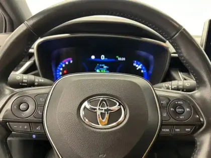 Photo 11 Toyota Corolla Hybride 122h Design