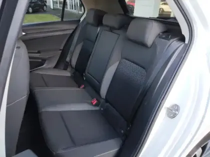 Photo 8 Volkswagen Golf 2.0 TDI SCR 115ch Active