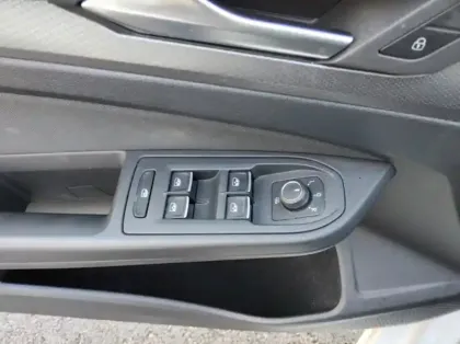 Photo 5 Volkswagen Golf 2.0 TDI SCR 115ch Active