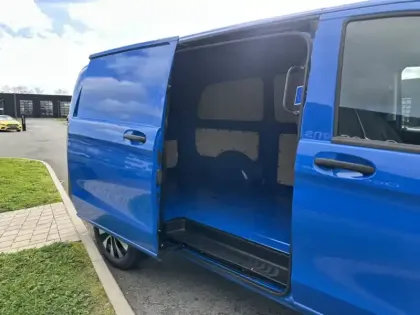 Photo 19 Mercedes Vito 119 CDI 4x4 Fourgon Long Pro