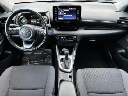 Photo 10 Toyota Yaris Hybride 116h Design Pack 1.5